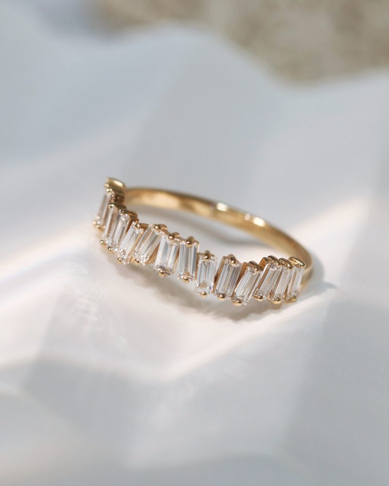 18K Gold Natural Emerald Cut Diamond Ring