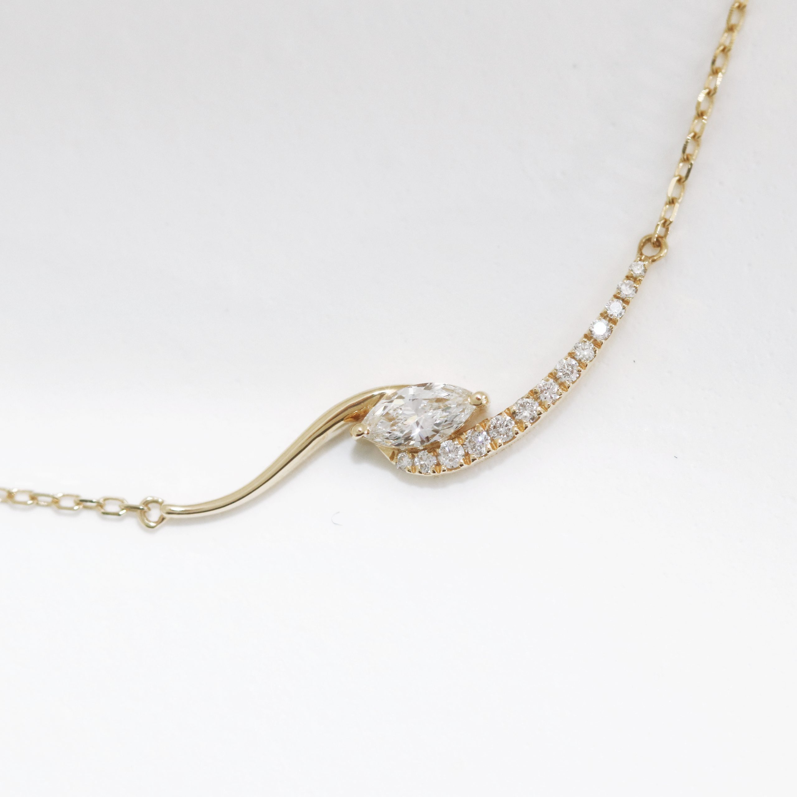 0.20ct Marquise and Round Diamond Necklace - Image 2