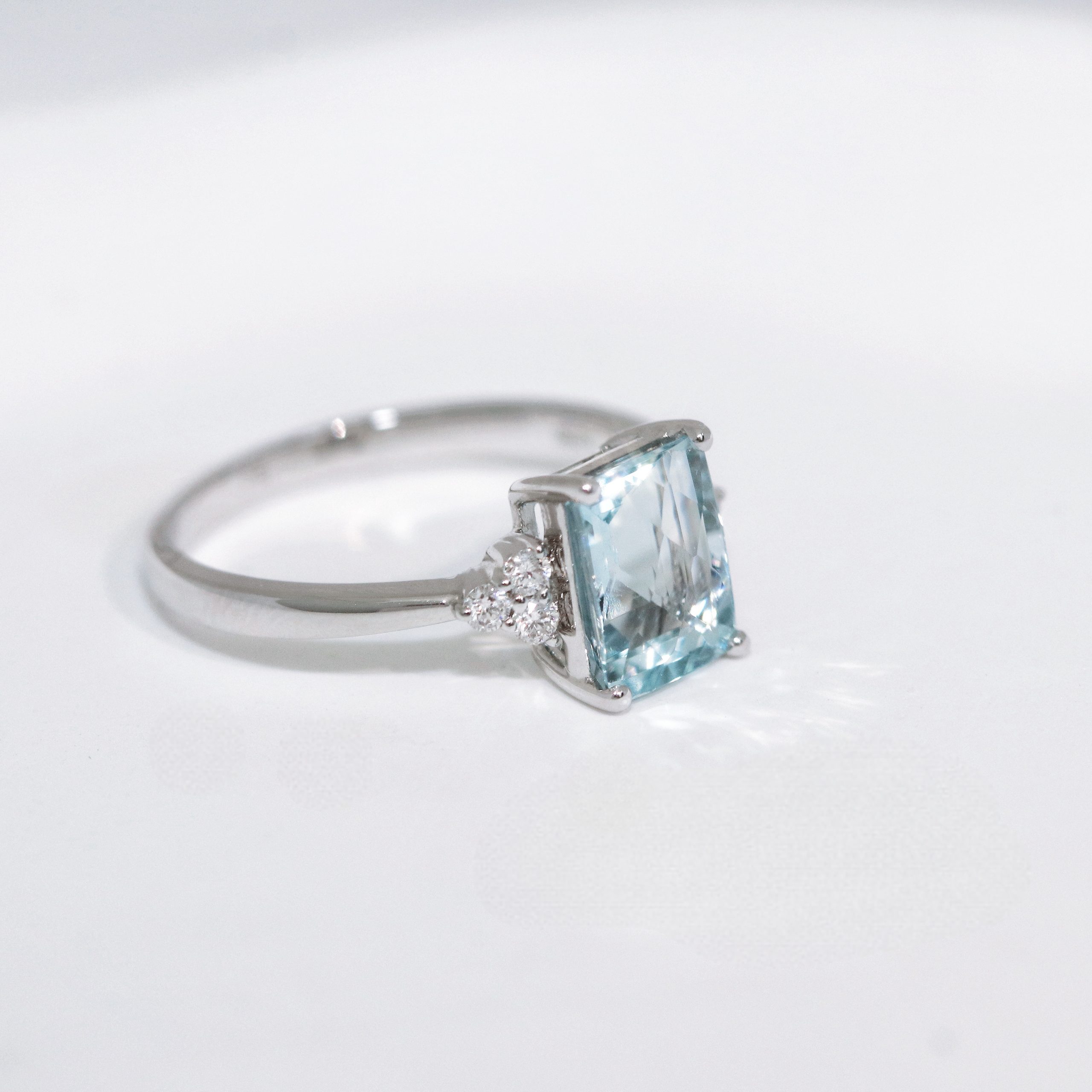 Emerald cut Aquamarine Diamond Ring - Image 3