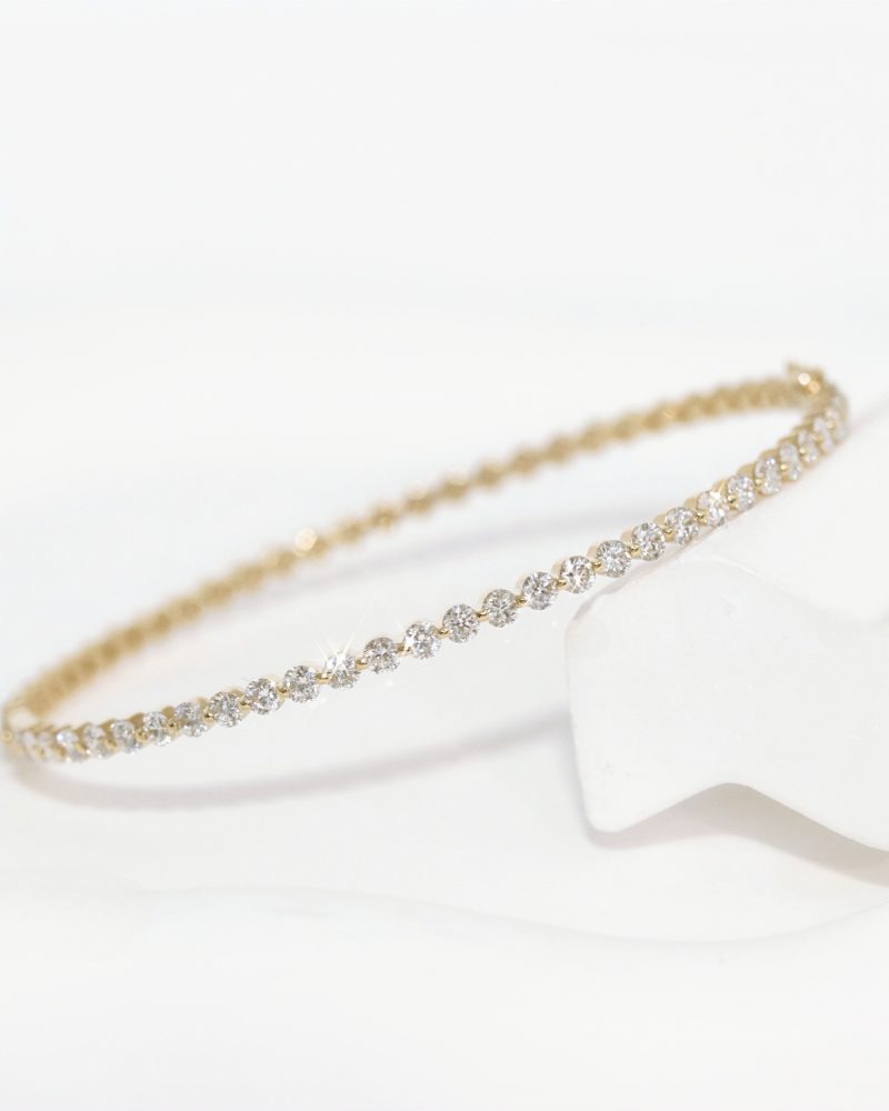 Single Prong Eternity Diamond Bangle