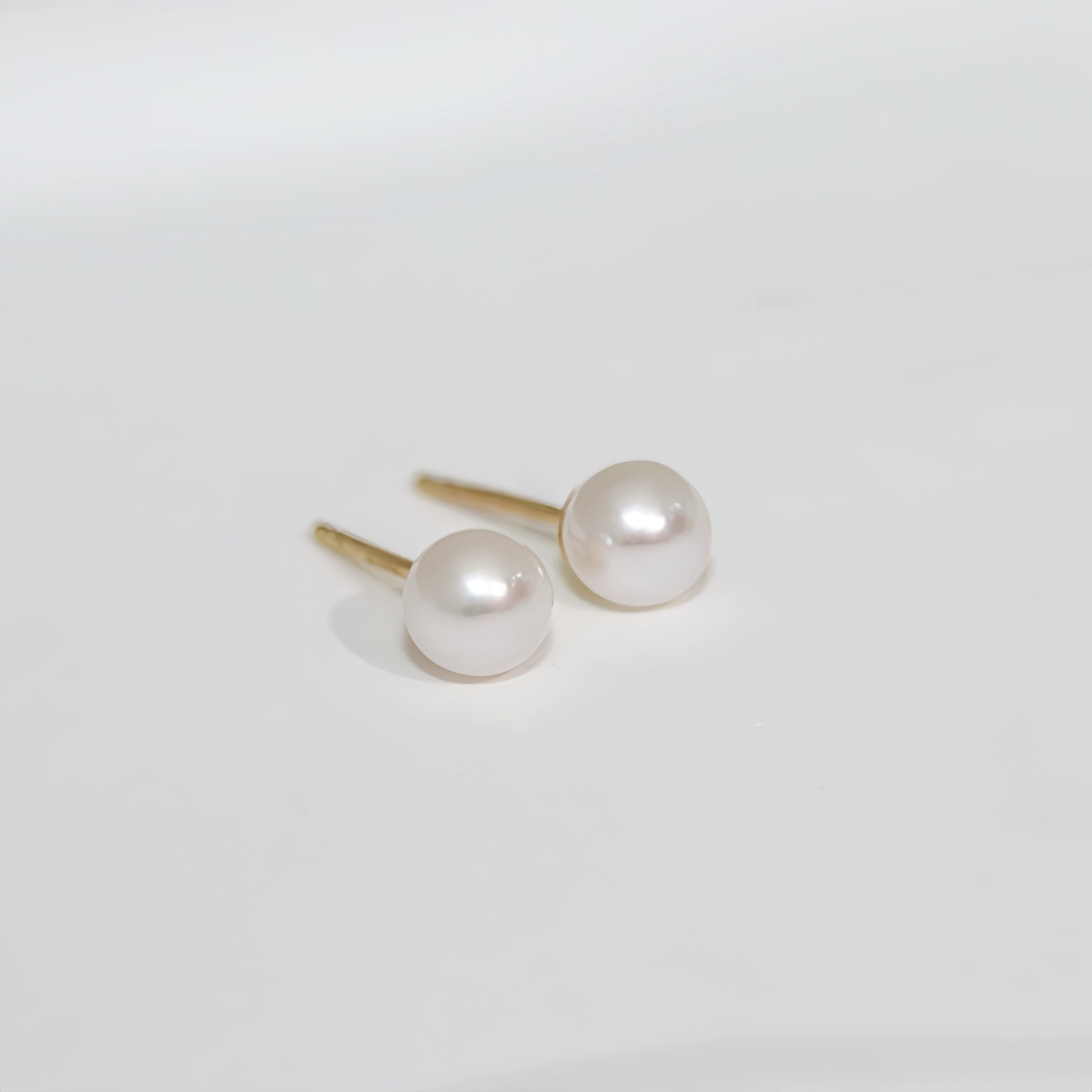 Freshwater Pearl Studs Earrings 5.0 - 5.5mm