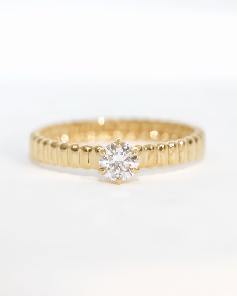 Accordion Solitaire Diamond Ring