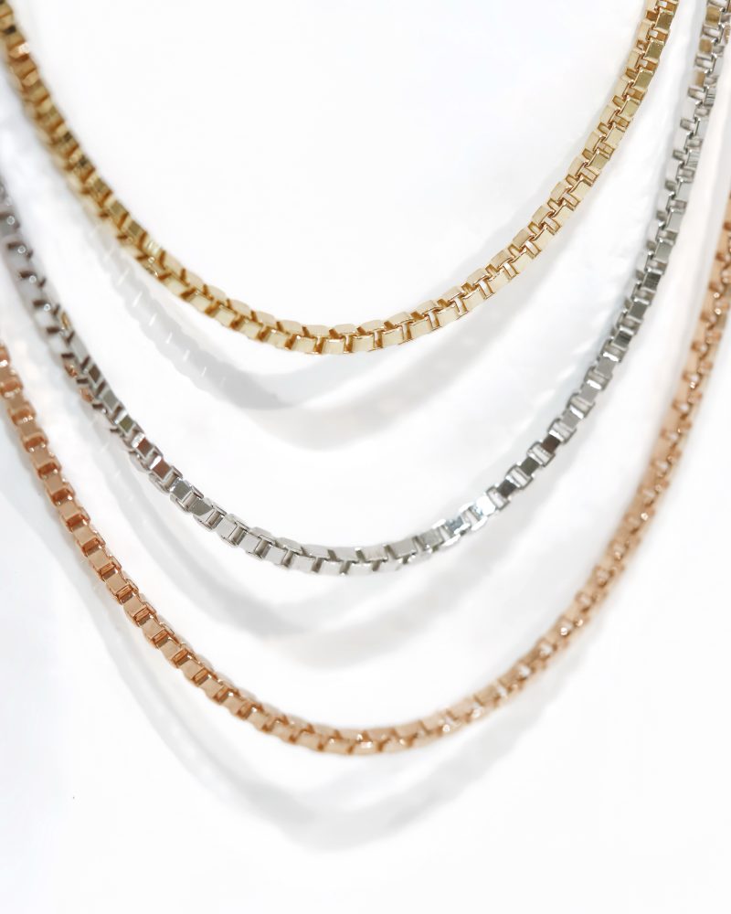 Plain Gold Box Chain Necklace